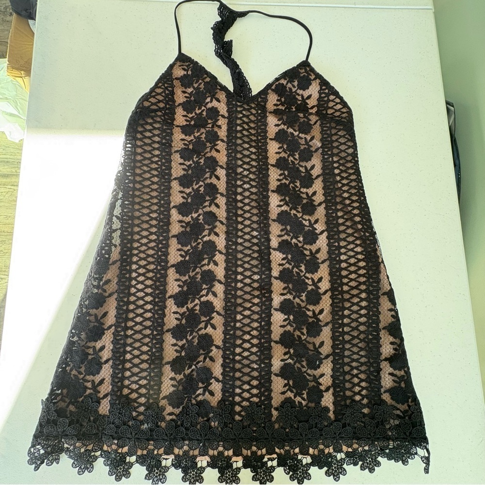 NWT Revolve NBD Acadia Dress in black and nude floral lace over halter dress S - Picture 6 of 16